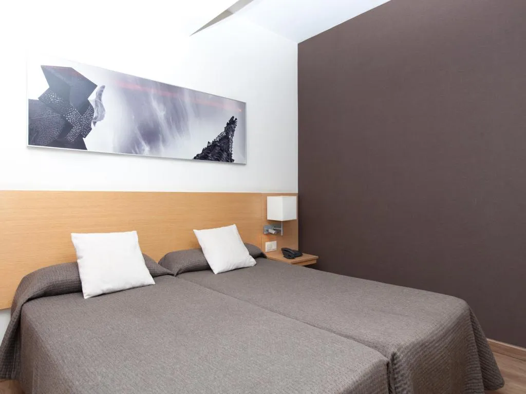 DOUBLE SUPERIOR Room, Sagrada Familia, Barcelona