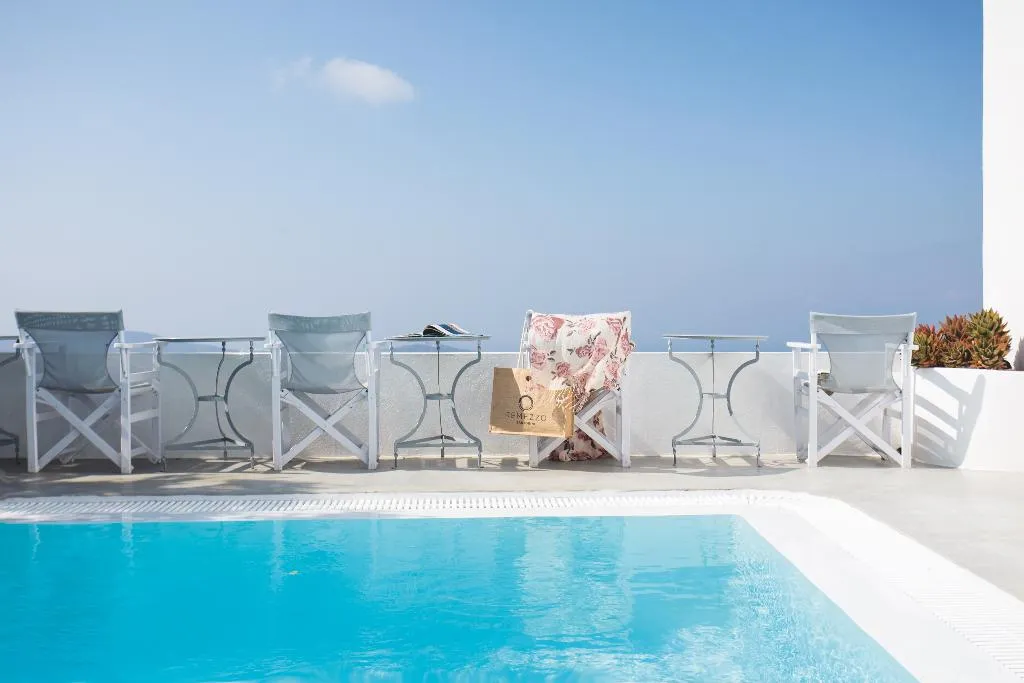Pool, Remezzo Villas, Santorini