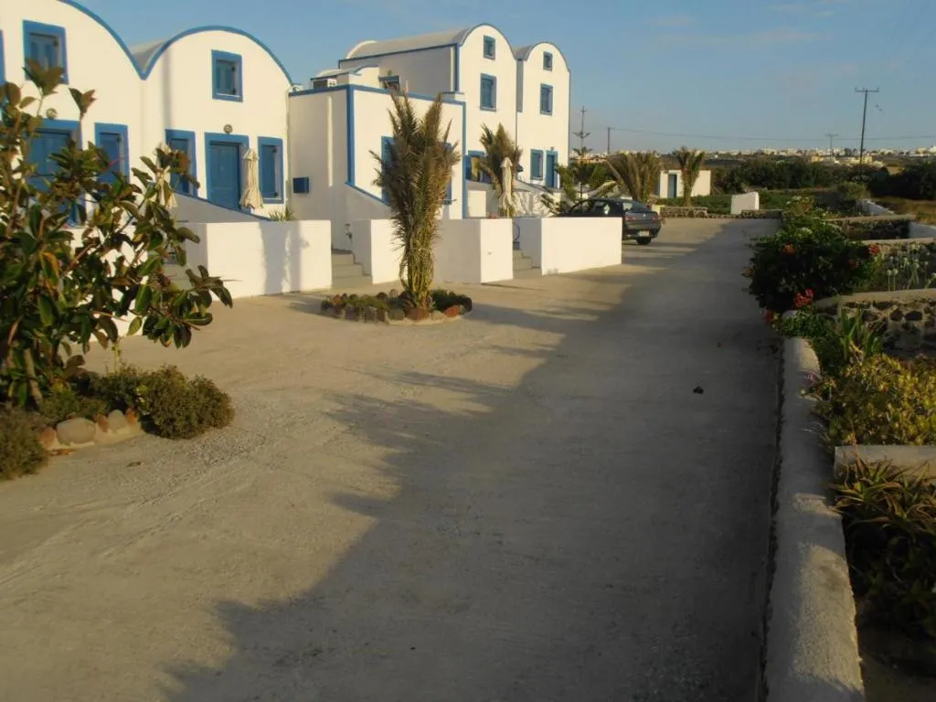 Room, Hotel Paradisos Oia, Santorini