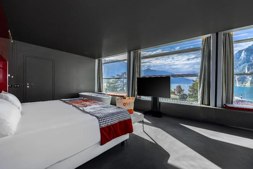 SUITE LAKE VIEW Room, Lido Palace - The Leading Hotels Of The World, Milan