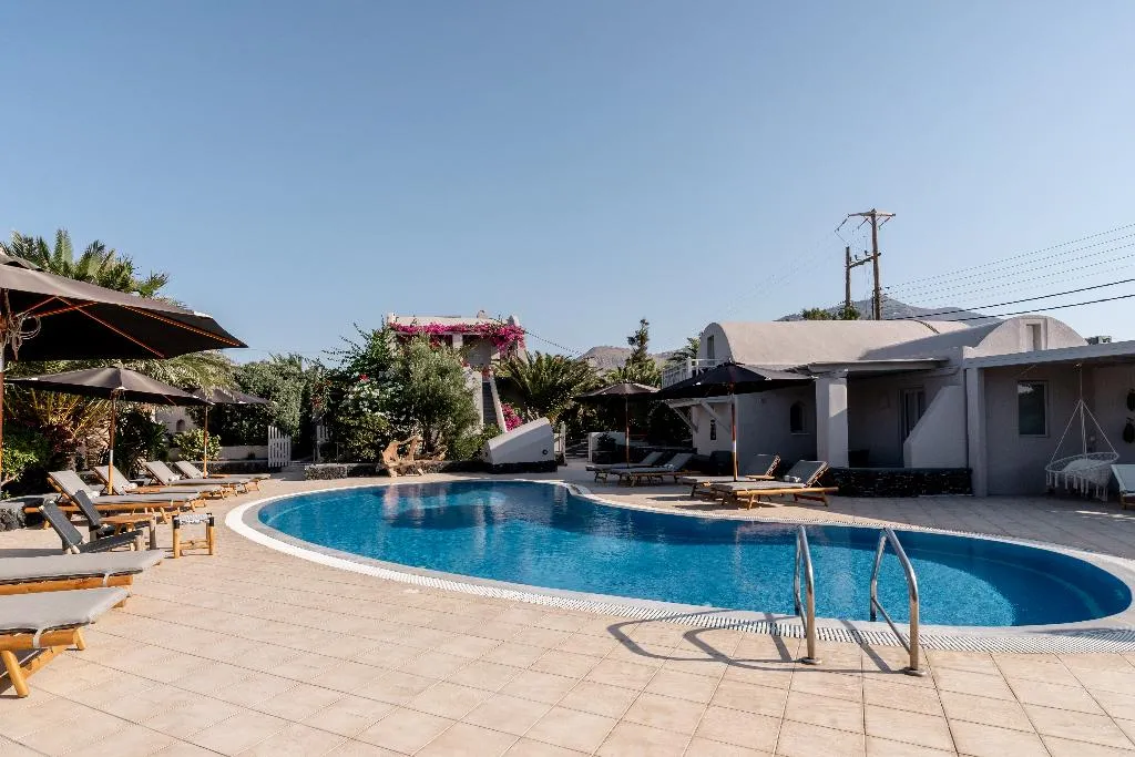 Pool, Marillia Village, Santorini