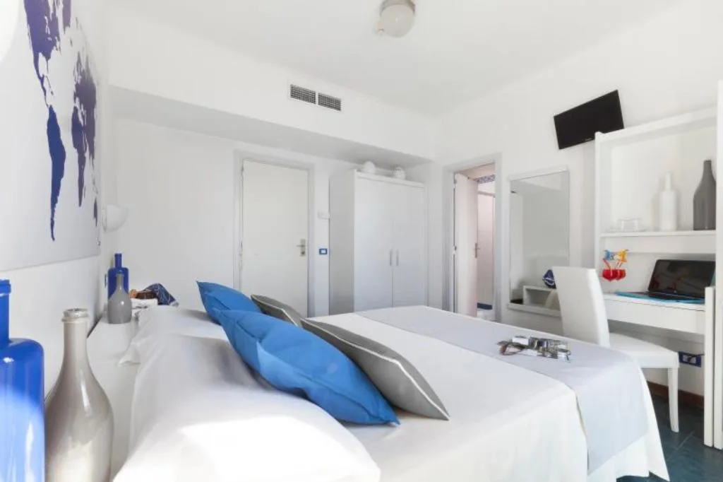 DOUBLE STANDARD Room, Panorama Palace, Naples