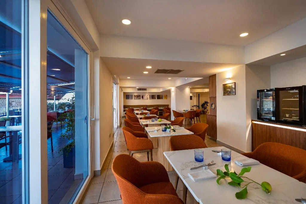 Restaurant, Relais Manfredi, Naples