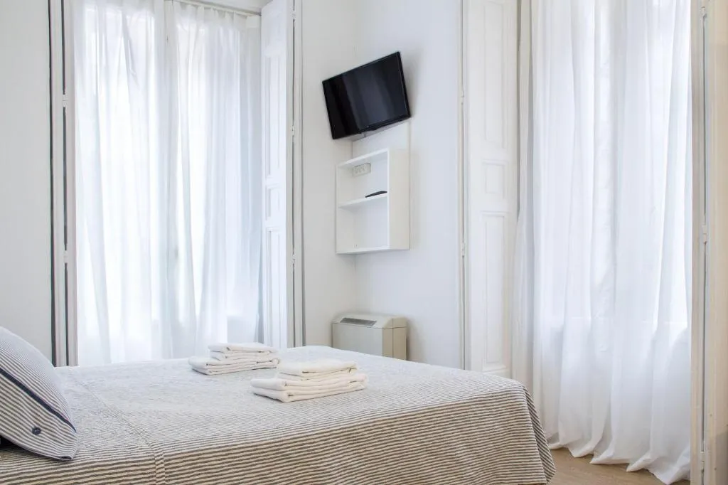 Room, Hostal La Zona, Madrid