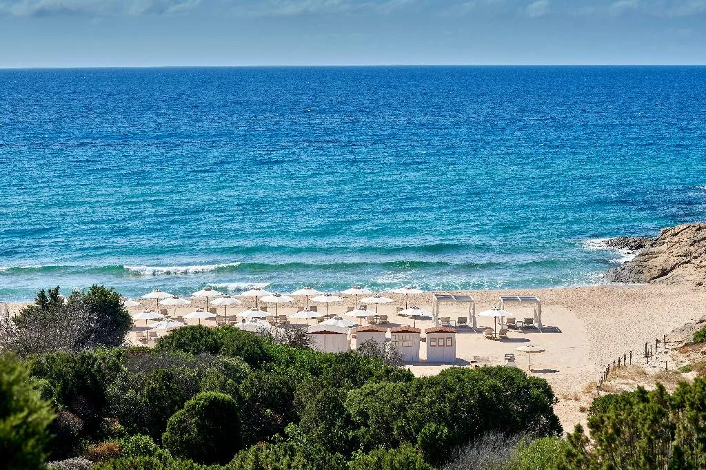 Beach, Baia di Chia Resort Sardinia, Curio Collection, Cagliari