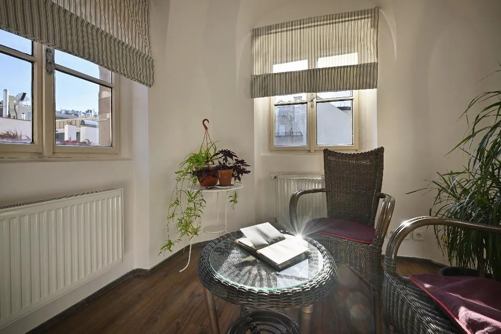 SUITE LOFT Room, U Šuterů Boutique Hotel, Prague
