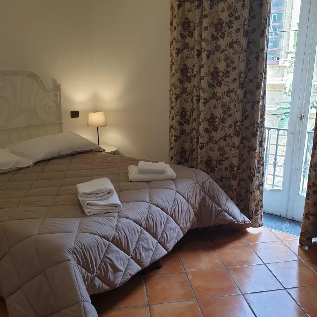 Room, La Locanda Dell Arte, Naples