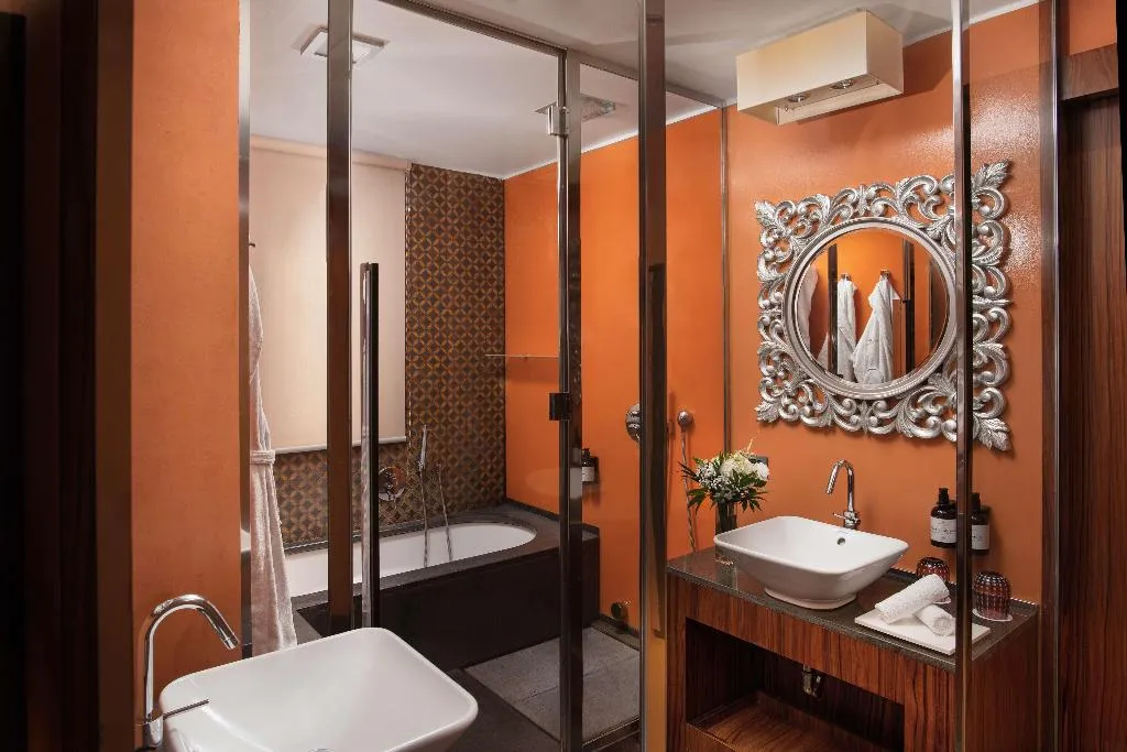 Room, NH Collection Taormina, Taormina