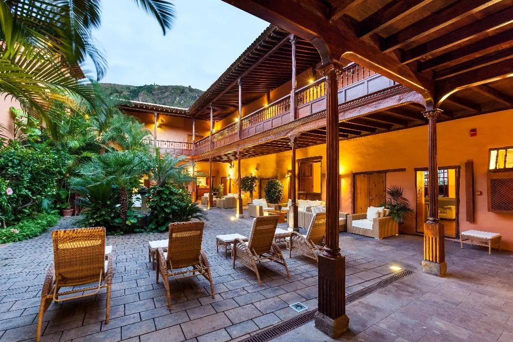 Lobby, Hotel LIVVO La Quinta Roja, Tenerife