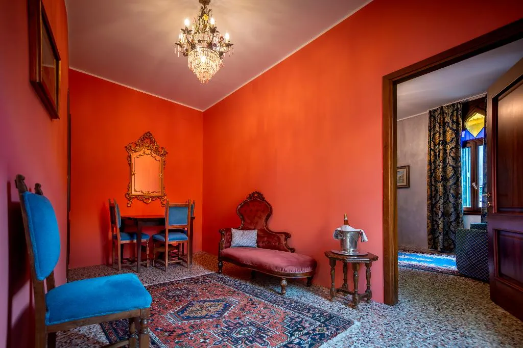 APARTMENT TWO BEDROOMS Room, Palazzo Sanluca, Venice