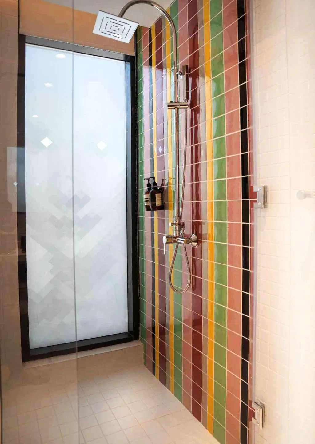 Room, Studio One Hotel, Dubai