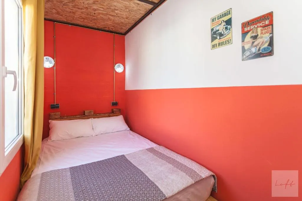 Room, Neptuno Hostal, Costa Brava