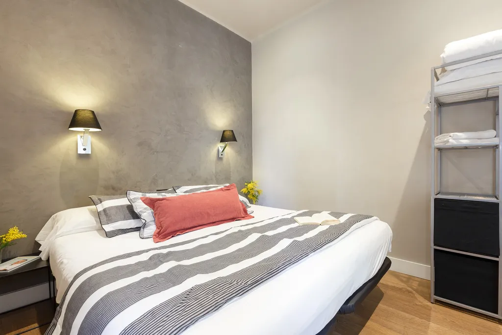 APARTMENT CAPACITY 2 Room, AinB Eixample-Miro Apartments, Barcelona