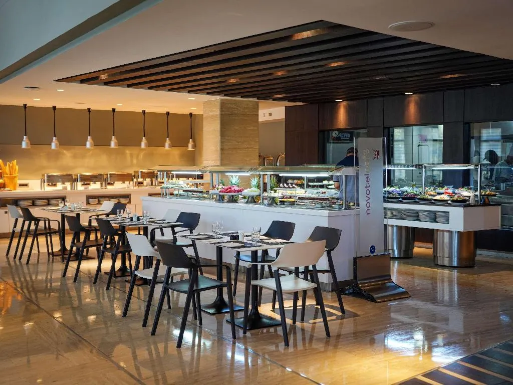 Restaurant, Novotel Tunis, Tunisia