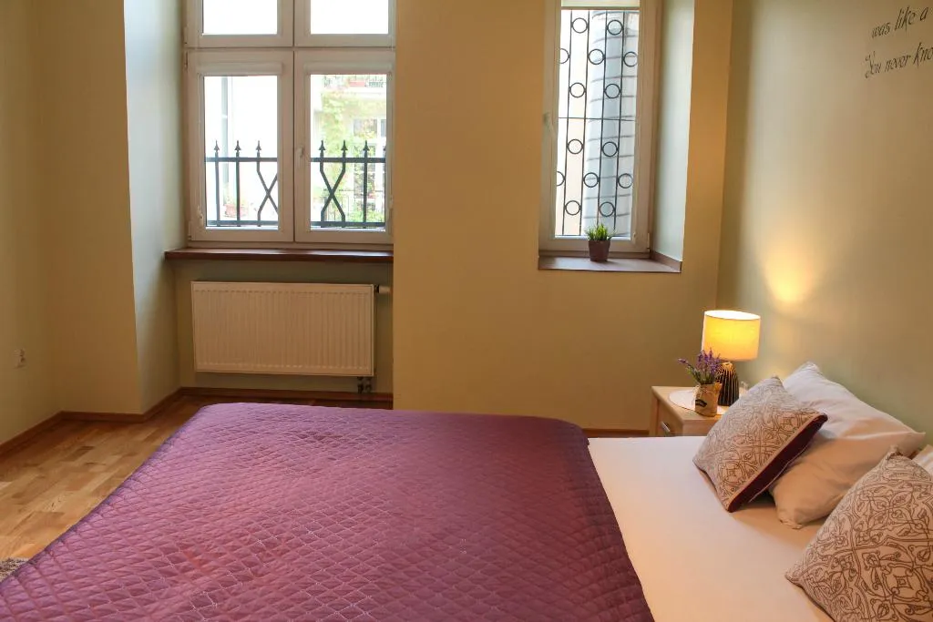 APARTMENT CAPACITY 6 TWO BEDROOMS Room, Old Town Apartments Slawkowska, Krakow