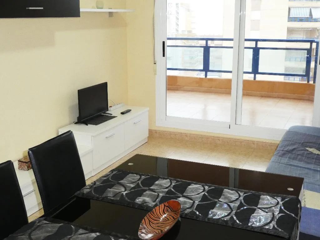 APARTMENT CAPACITY 6 TWO BEDROOMS Room, Apartamentos Tavernes Gandia 3000, Valencia