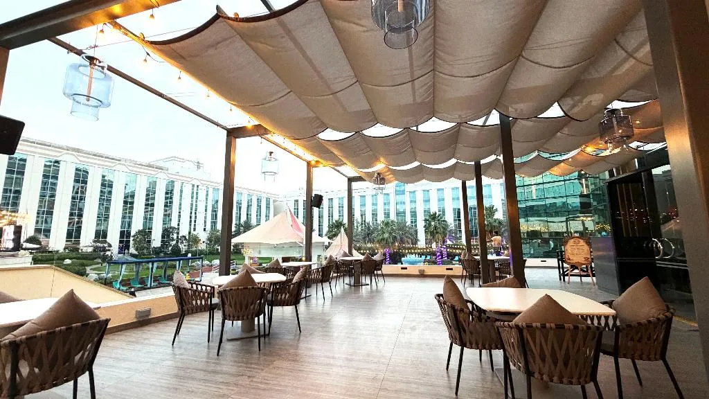 Restaurant, Millennium Airport Hotel Dubai, Dubai