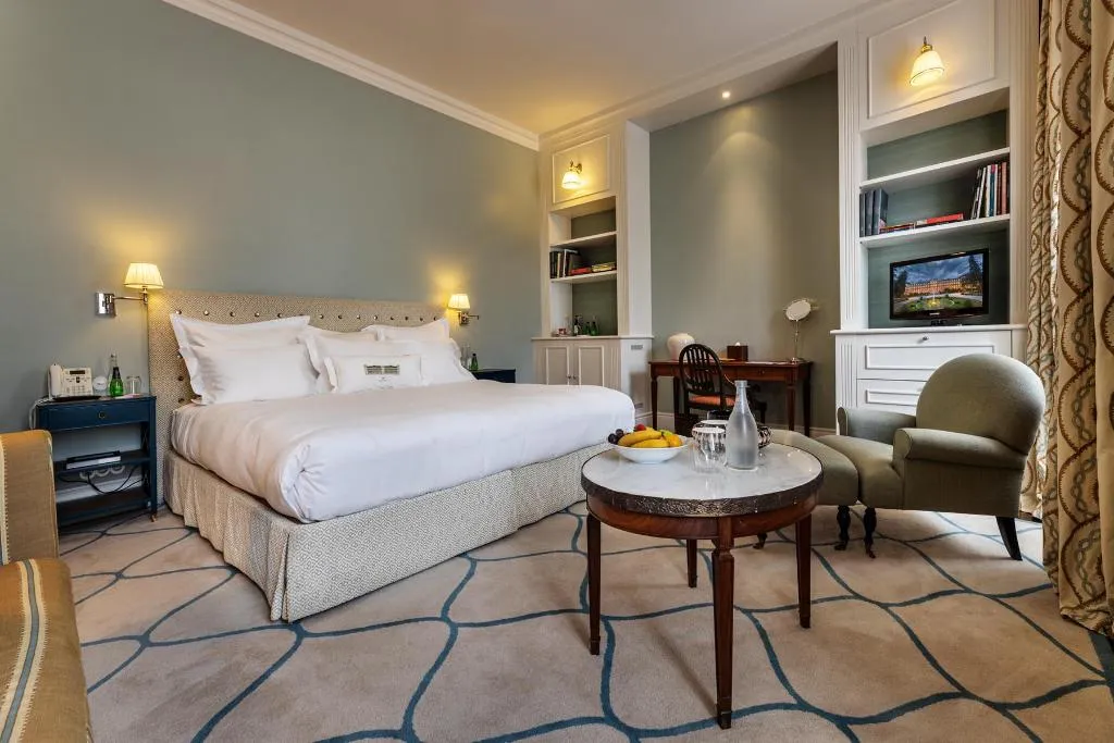 DOUBLE SUPERIOR Room, Vidago Palace, Porto