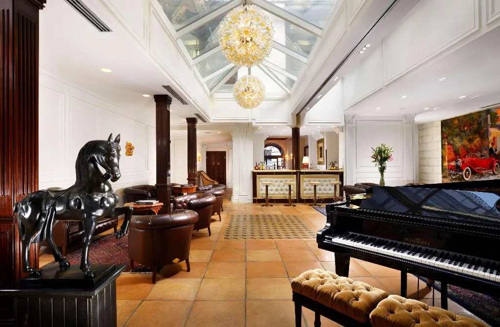 Lobby, Pierre Milano Hotel, Milan