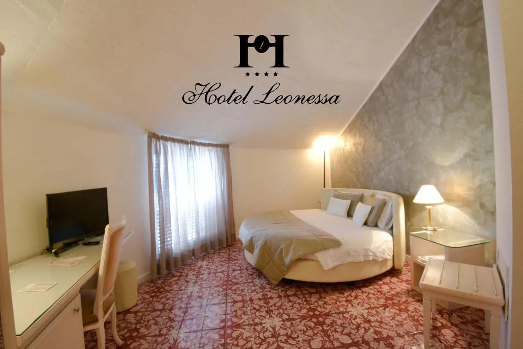 Room, Leonessa Hotel, Naples