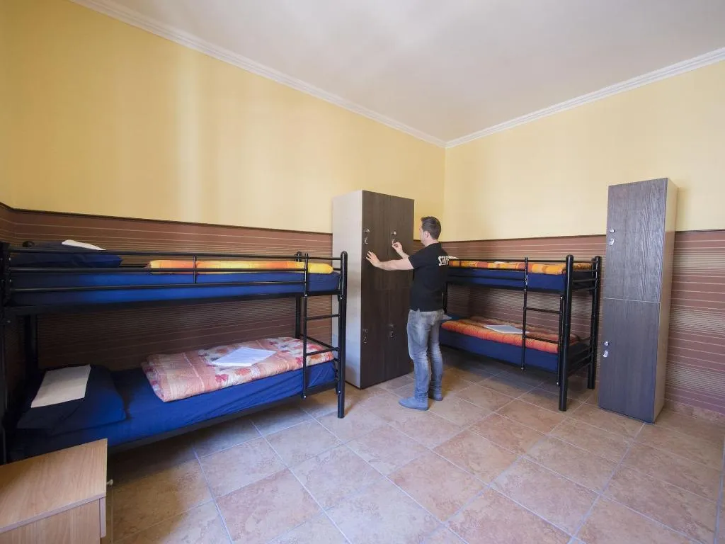 Room, Alessandro Downtown Hostel, Naples
