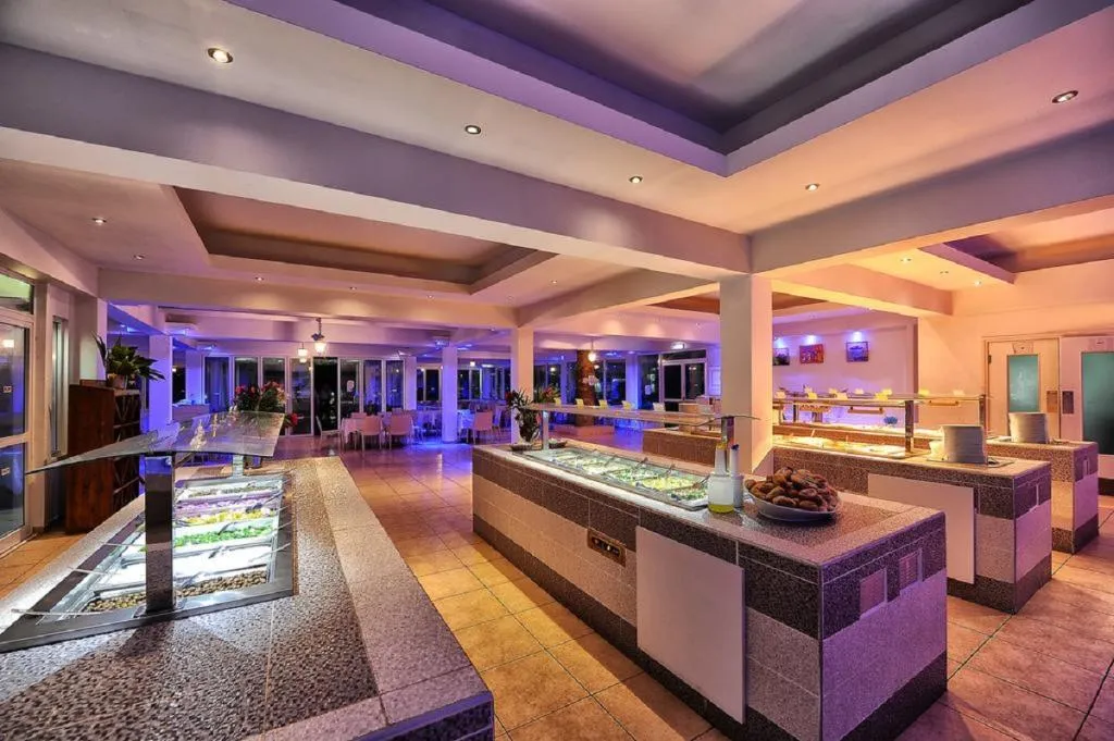 Restaurant, Piere Anne Beach Hotel, Cyprus