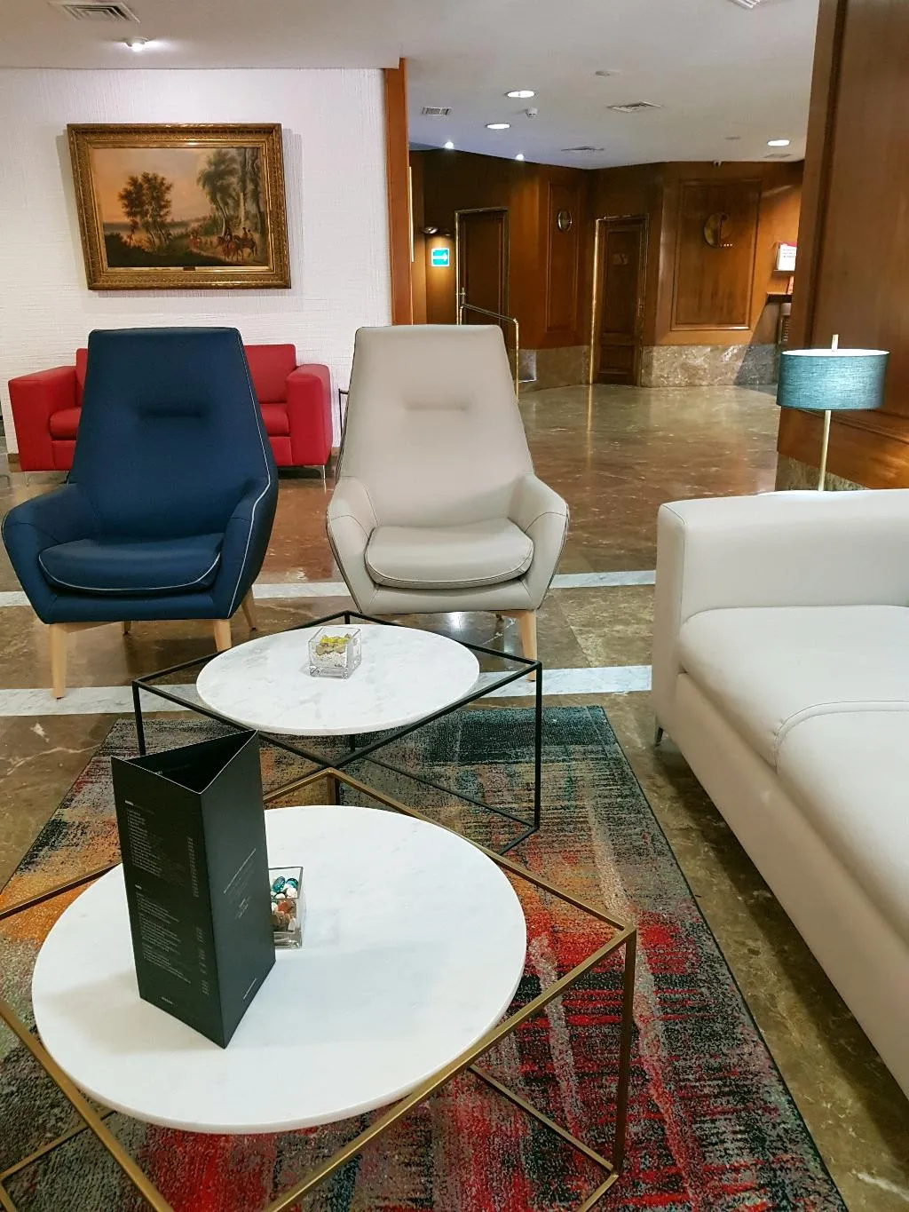 Lobby, Pasarela, Seville