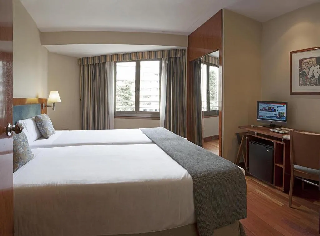 DOUBLE SINGLE USE STANDARD Room, Hotel Pedralbes, Barcelona