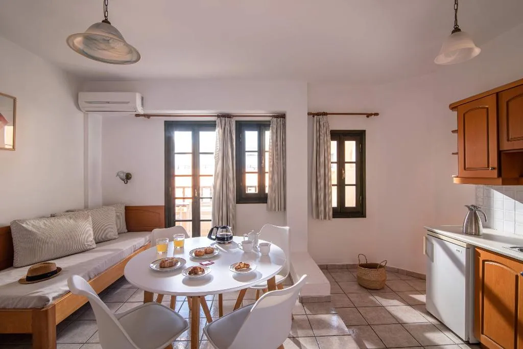 APARTMENT CAPACITY 3 Room, Villa Elite by Checkin, Crete