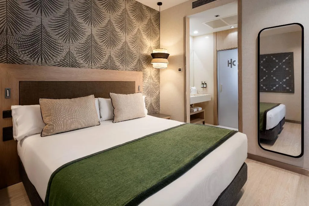 Room, Catalonia Atocha, Madrid
