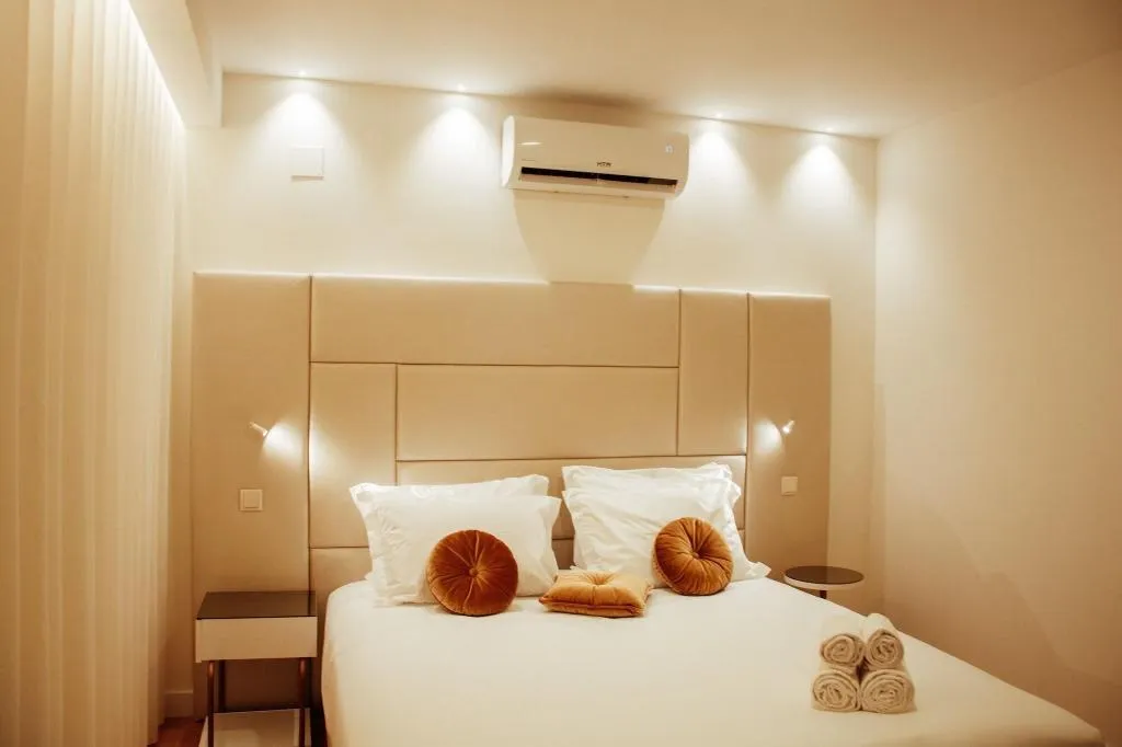 Room, Le Premier Lisbon Suites, Lisbon
