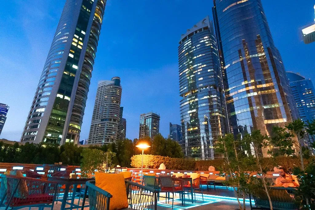 Restaurant, voco Bonnington Dubai, Dubai