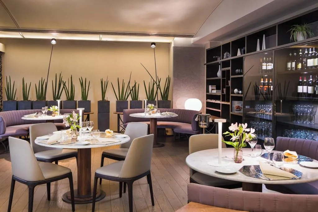 Restaurant, Sheraton Lake Como, Milan