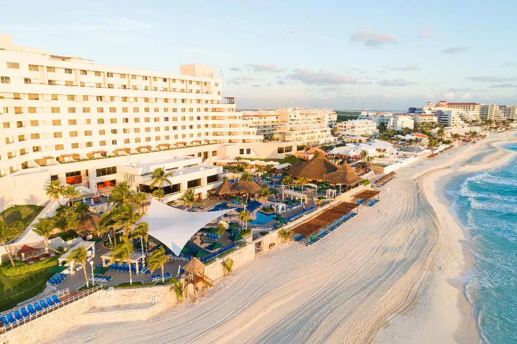 Beach, Royal Solaris Cancun Resort All Inclusive, Cancun Area