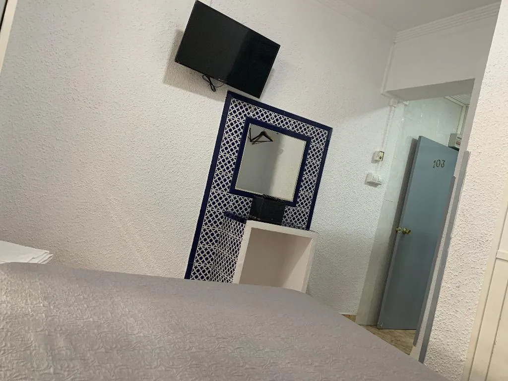General view, Hostal Alcobia, Seville