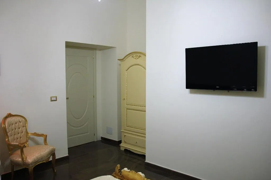 Room, Guesthouse Maria Francesca, Naples