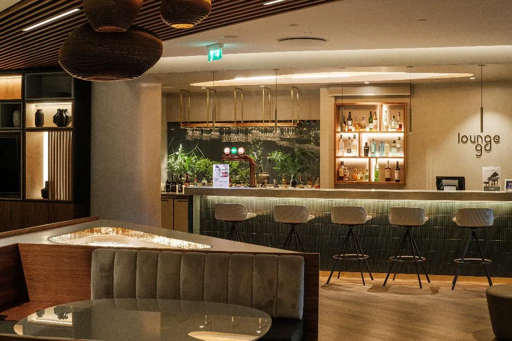 Bar, Holiday Inn Lisbon Continental, Lisbon