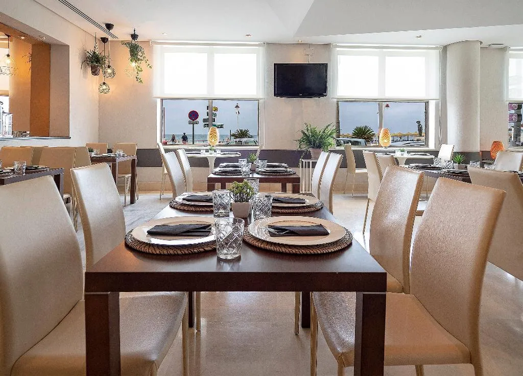 Restaurant, Hotel Cádiz Paseo del Mar, Affiliated by Meliá, Costa De La Luz