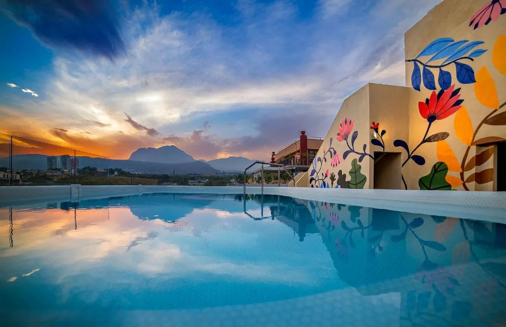 Pool, Carlos I, Costa Blanca