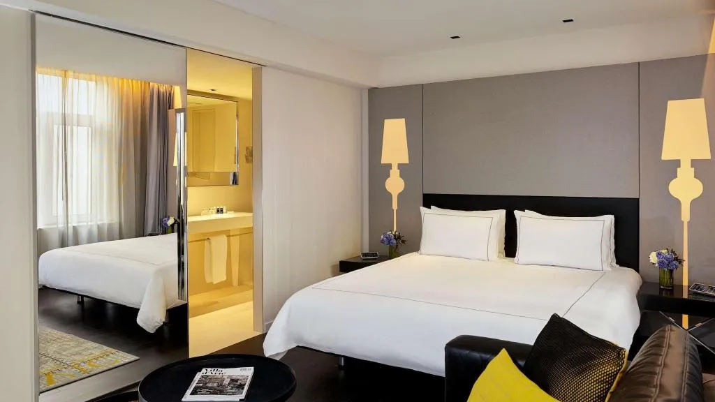Double or Twin SUPERIOR KING BED Room, Park Plaza Victoria Amsterdam, Amsterdam