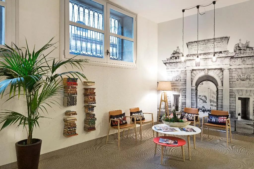 Lobby, B&B Hotel Milano Sant'Ambrogio, Milan