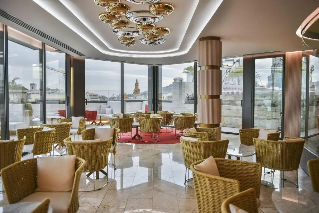 Bar, Almanac Barcelona, Barcelona
