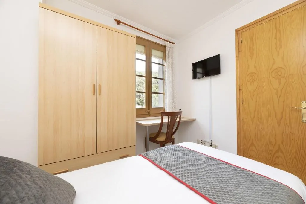 Room, Hostal Montserrat, Barcelona