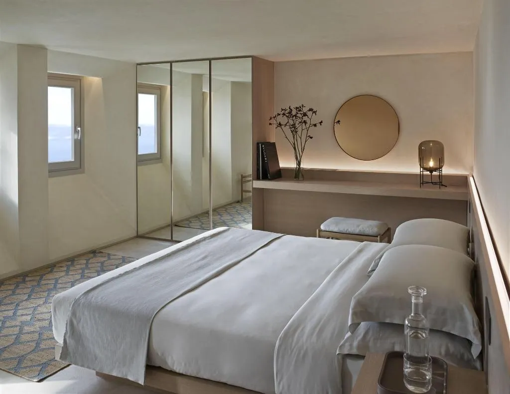 Room, Villa Bordeaux, Santorini