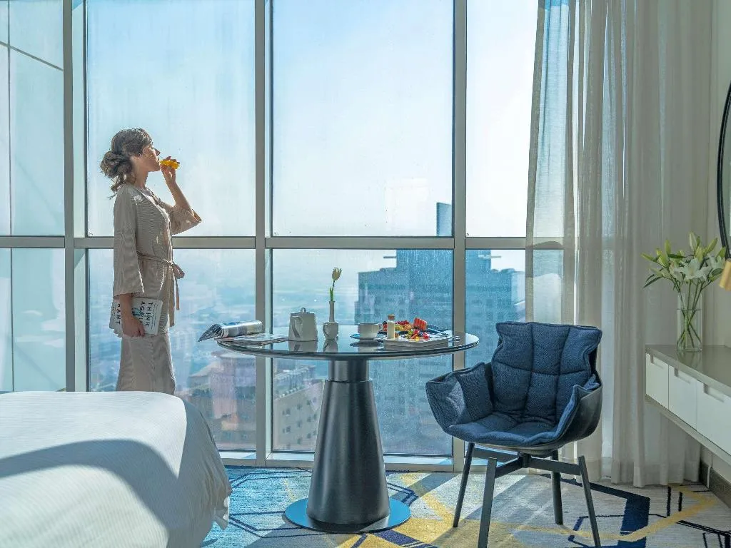 TWIN SUPERIOR CITY VIEW Room, Pullman Sharjah, Dubai