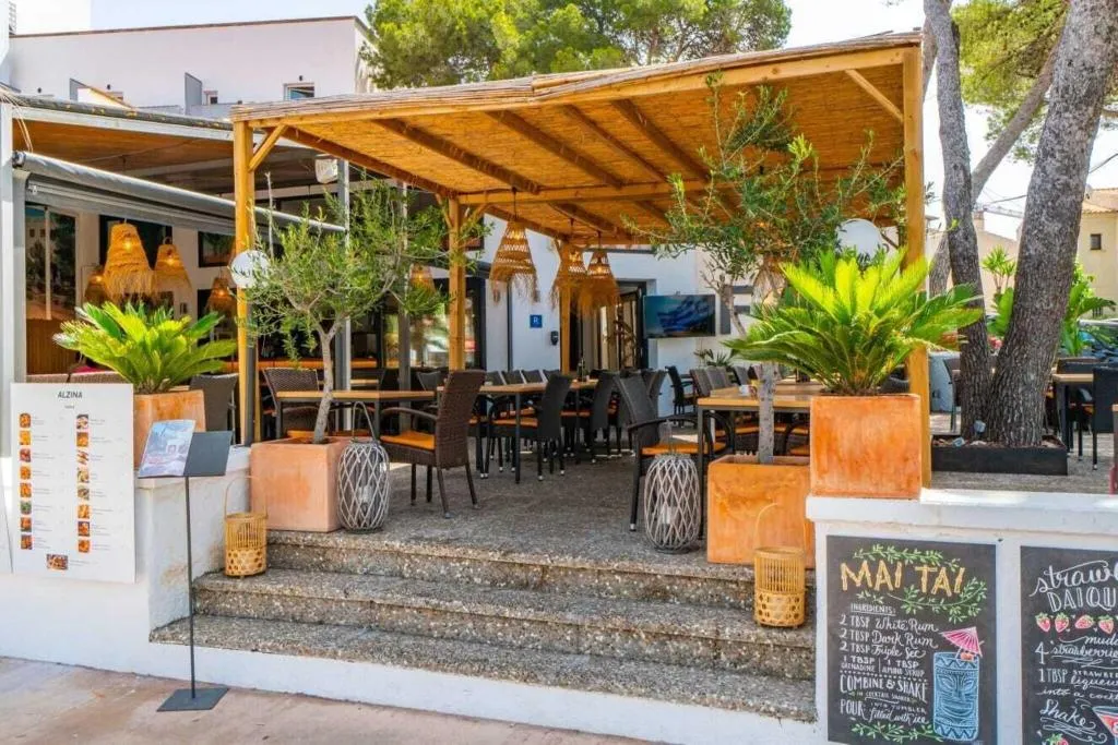 Restaurant, Hostal Alcina, Majorca