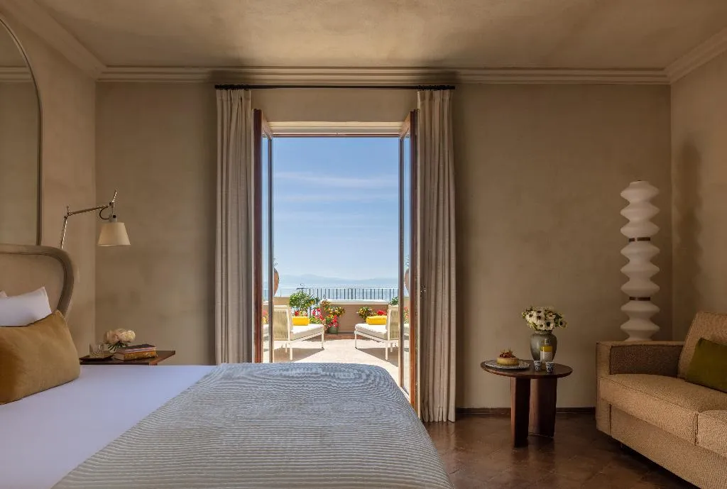 JUNIOR SUITE WITH TERRACE Room, Anantara Convento di Amalfi Grand Hotel, Naples