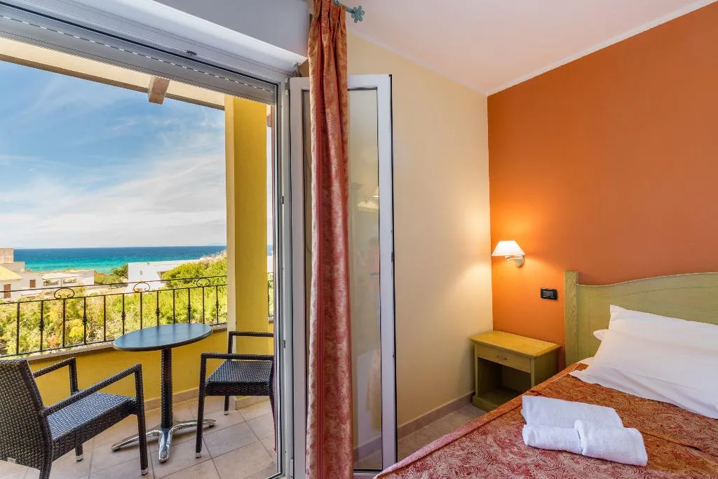 Double or Twin SEA VIEW WITH TERRACE Room, Rosa dei Venti, Cagliari