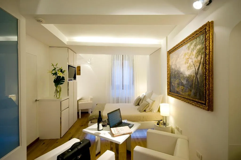 Room, Gigli D'Oro Suite, Rome