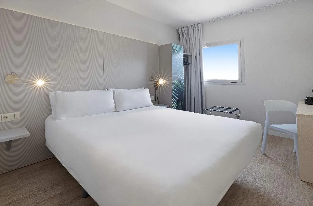 DOUBLE STANDARD Room, B&B HOTEL Girona 2, Costa Brava